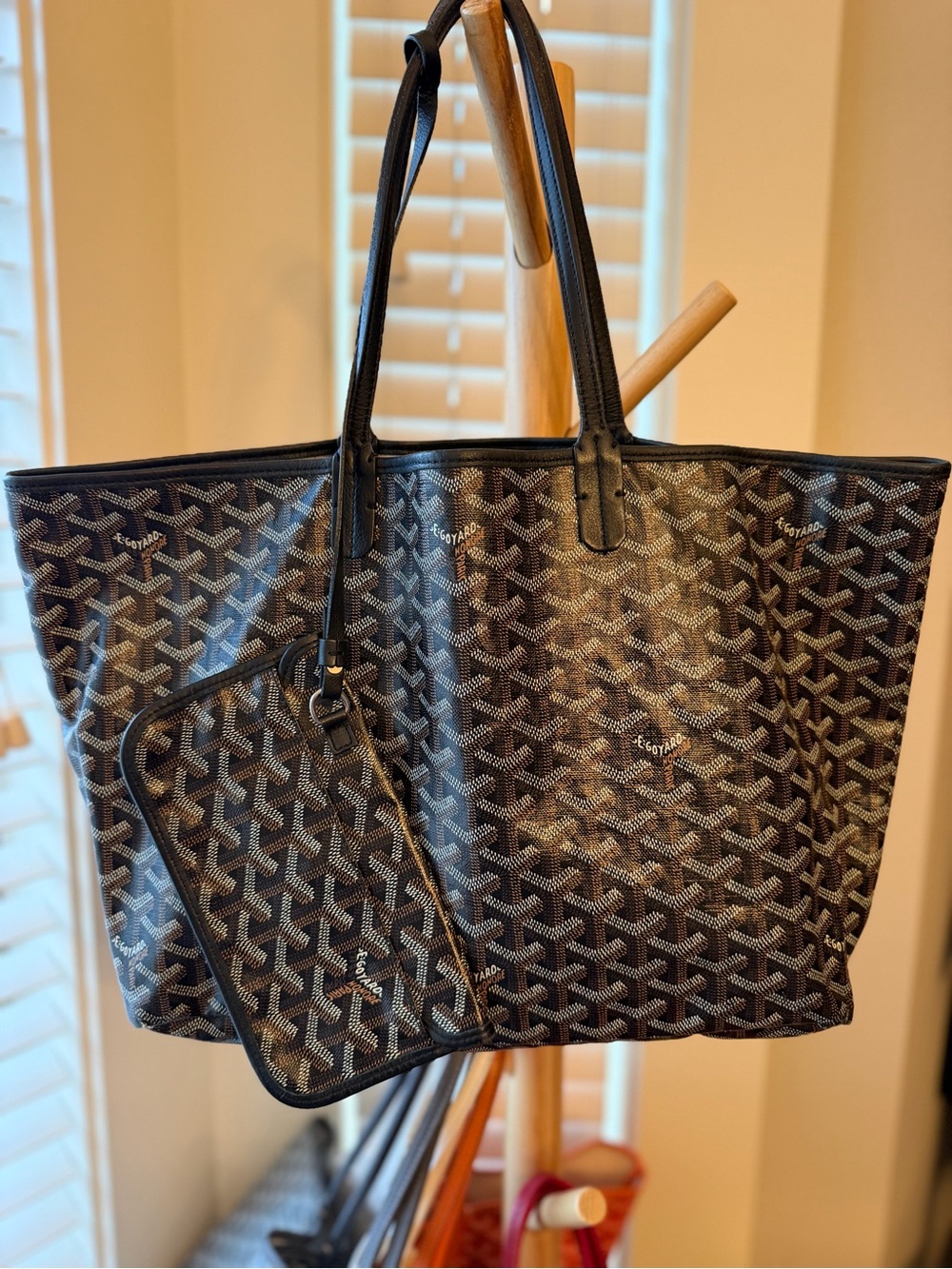 Goyard Saint Louis PM Tote Bag in black - Picture 2 of 10